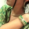 Bracelet en perles de bois vert pomme – Image 2